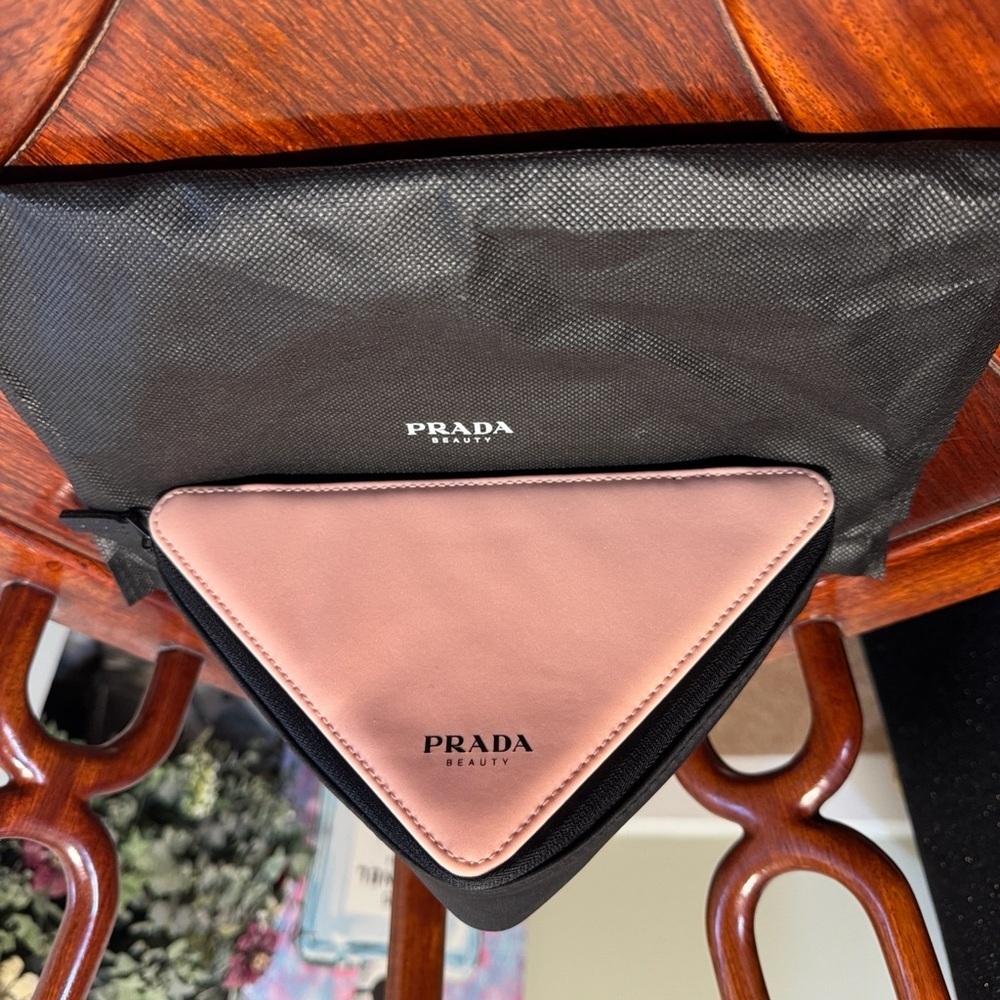 NWT Prada Beauty Black and Pink Triangle Pouch and Dust Bag GREAT LUXURY GIFT! - Picture 4 of 9